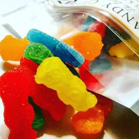 Candy Care - Medicated Gummies. Contains 400 mg of T.H.C. - Edible