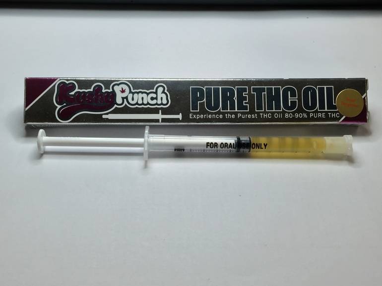 Kushy Punch Syringe - 1/2g that ranges from 80-90% of pure THC oil  - Concentrate